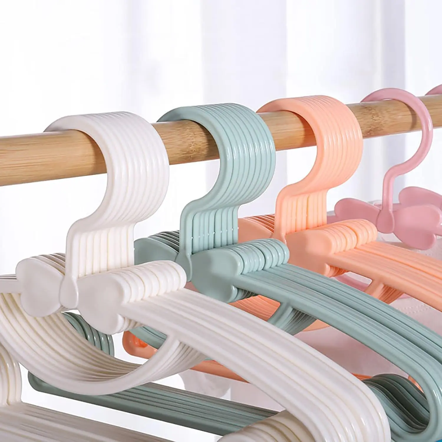 Baby Clothes Racks Plastic Tow - Baby Clothing Rack のレビューと価格